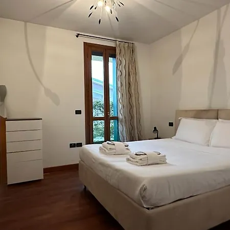 Welc-om Garden Apartment Due Carrare